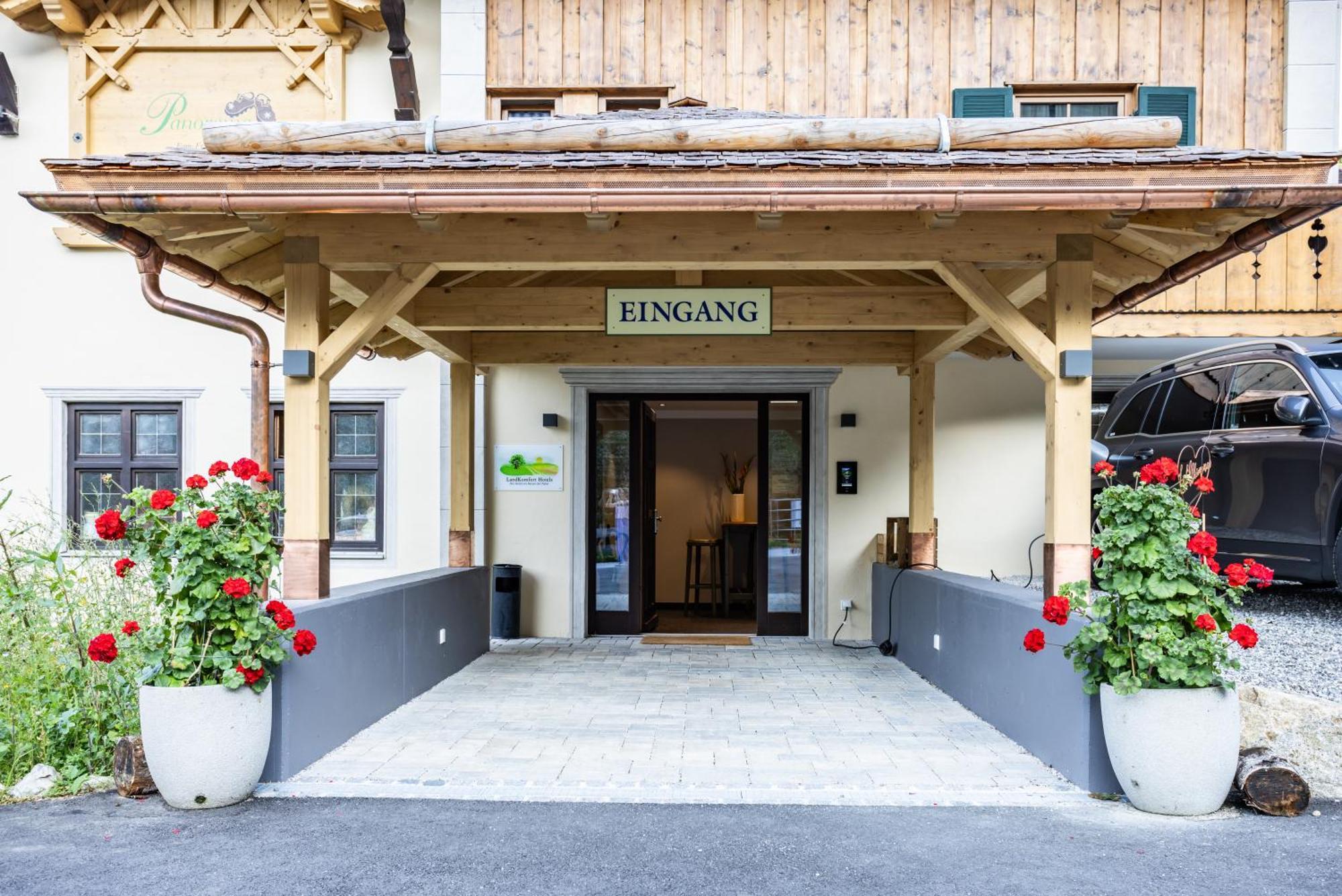 Landkomforthotel Panorama & Restaurant Bella Vista ガルミッシュ・パルテンキルヒェン エクステリア 写真