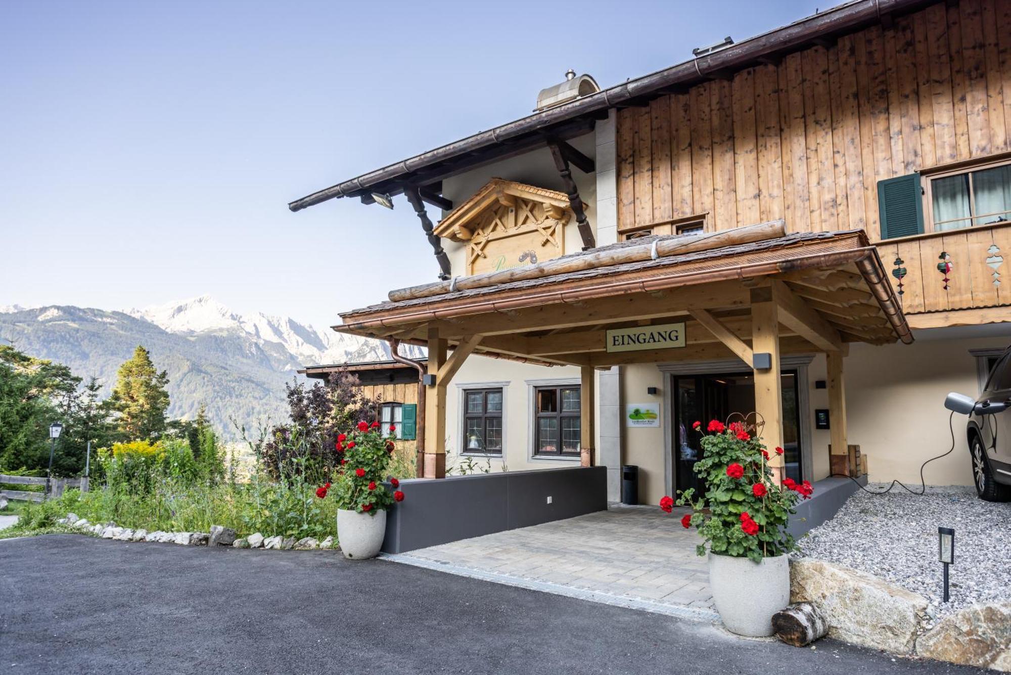 Landkomforthotel Panorama & Restaurant Bella Vista ガルミッシュ・パルテンキルヒェン エクステリア 写真