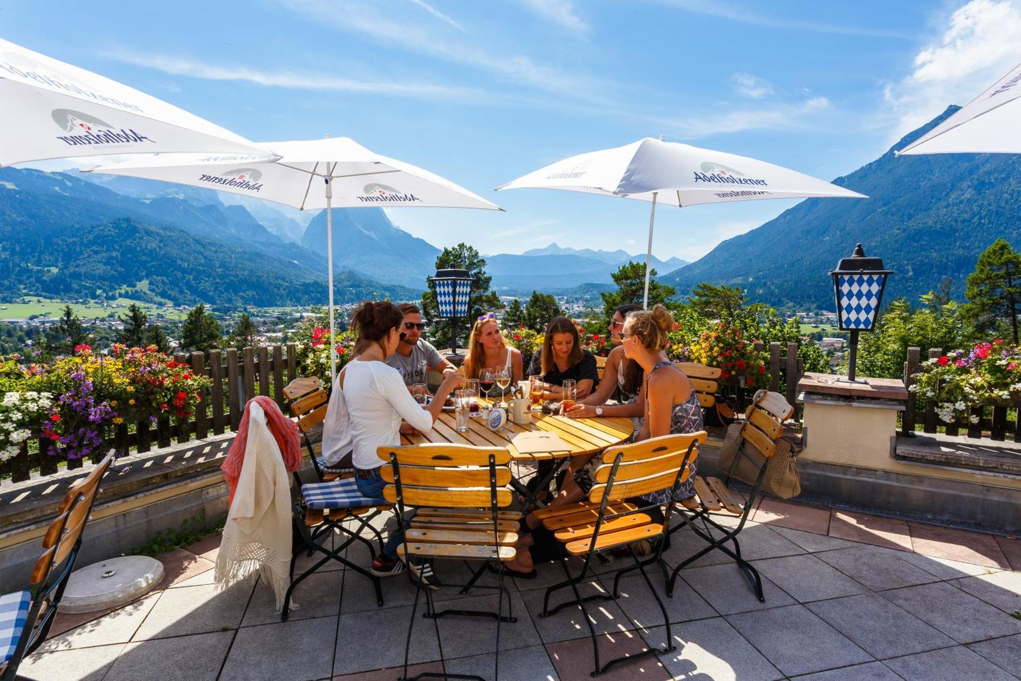 Landkomforthotel Panorama & Restaurant Bella Vista ガルミッシュ・パルテンキルヒェン エクステリア 写真